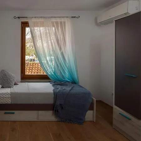 Ema Apartament *